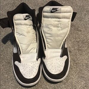 Men’s high top Nike dunks